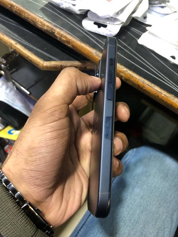 iphone 15 pro non PTA 5