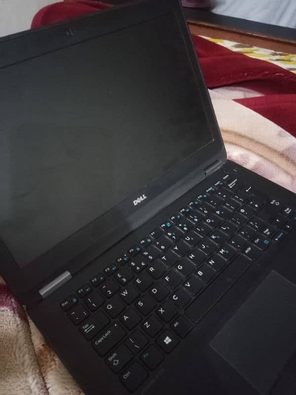 Dell ultra book 8gb/256gb SSD 3