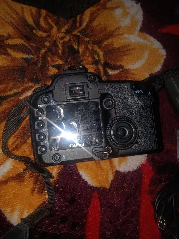 dslr camera 1