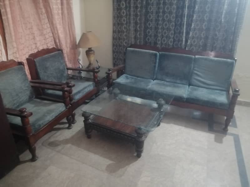 Stylish sofa sets are available at low price 7