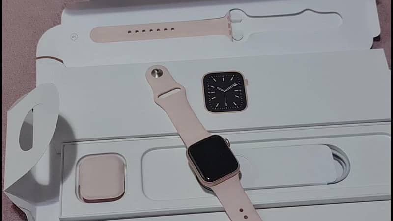 Apple Watch Series 5 Rose Gold 44mm 1