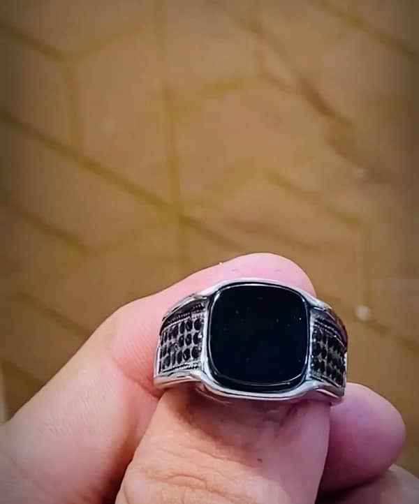 Italian Ring 0