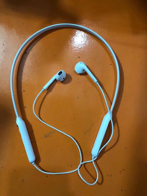 Wireless stereo headset 1