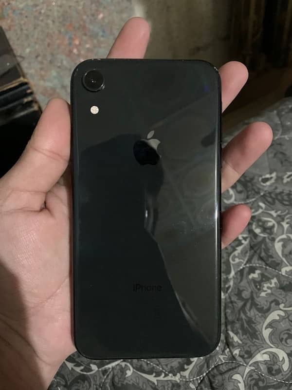 i phone xr for sale good condition 0