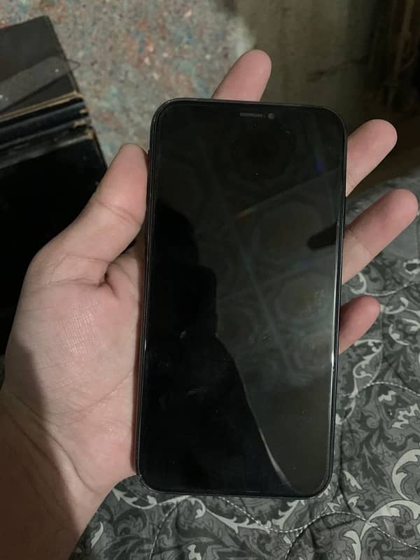 i phone xr for sale good condition 2