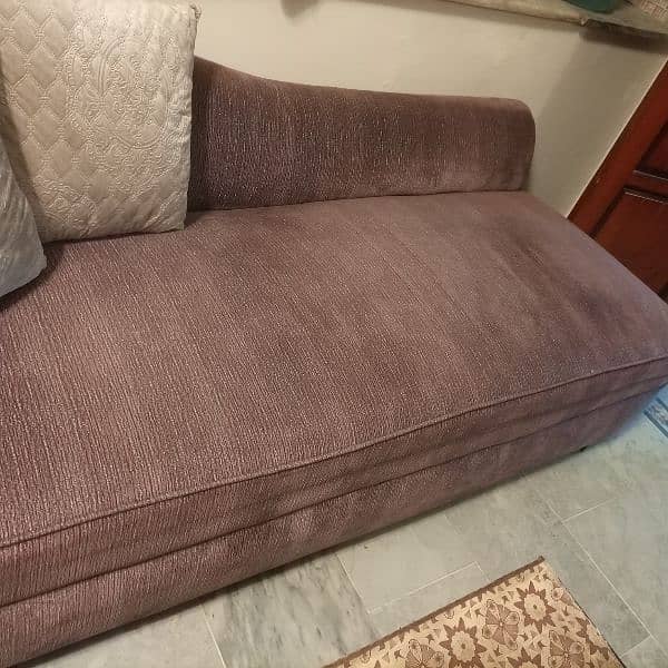 Mauve Color Big size bed Deewan avalible for sale 1