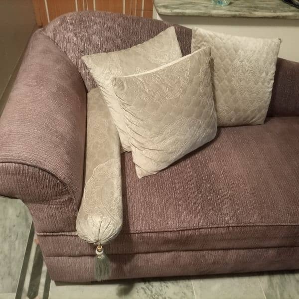 Mauve Color Big size bed Deewan avalible for sale 4