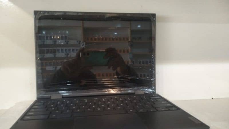 Lenevo Chromebook 300e 2nd generation 0