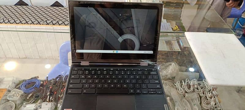 Lenevo Chromebook 300e 2nd generation 2