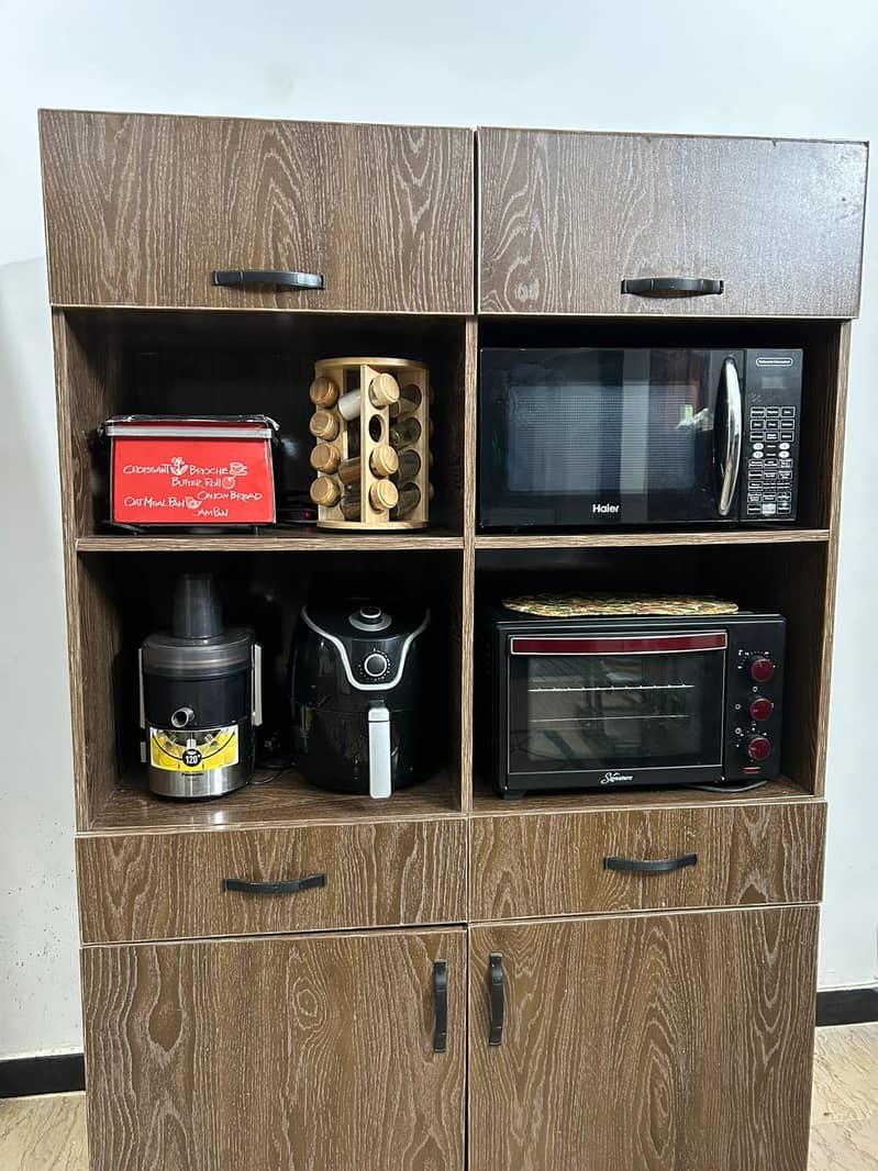 Kitchen Cabinet Wooden 1