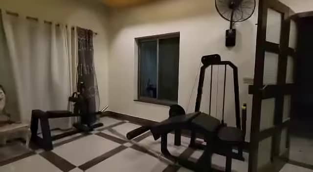 14 Guage Private Gym For Sale total 10 by 10 All Machines Available 7