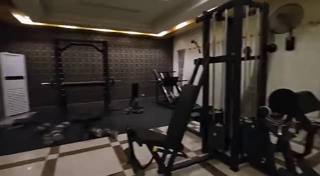 14 Guage Private Gym For Sale total 10 by 10 All Machines Available 8