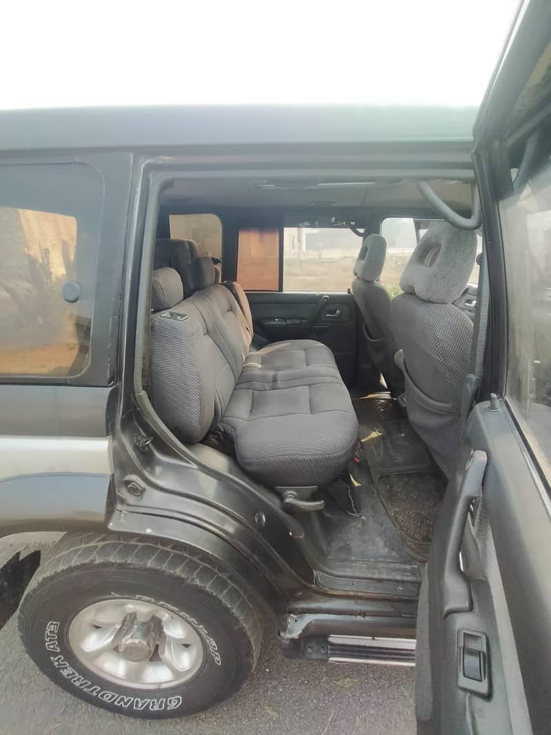 Mitsubishi Pajero urgent sale 11