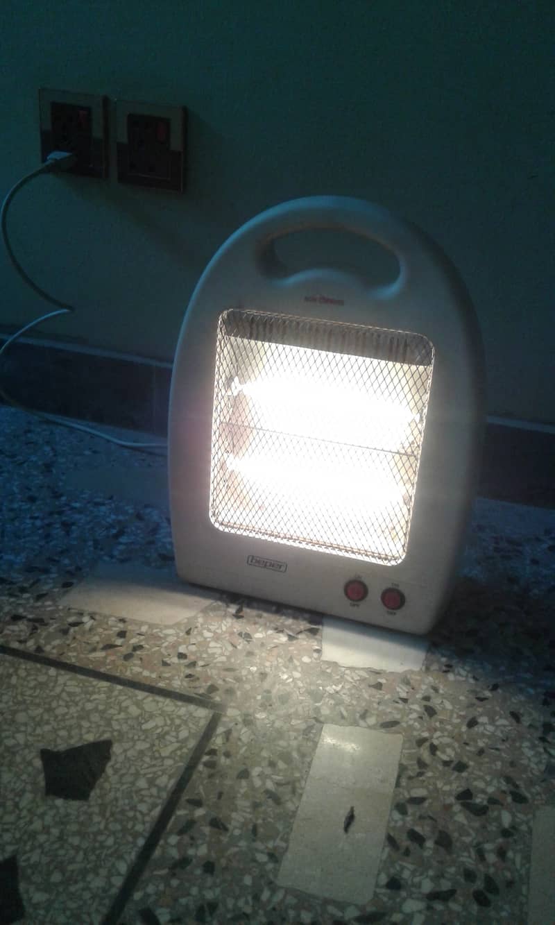 Electric heater new hai beper 800 watt (Adiala road rawalpindi). 1