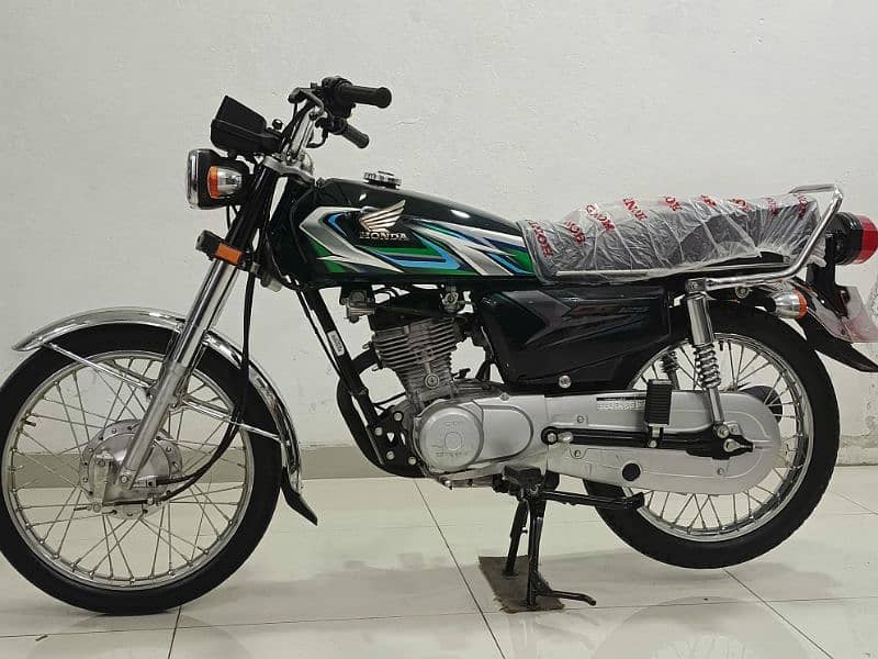 Honda CG 125 2023 Model 5