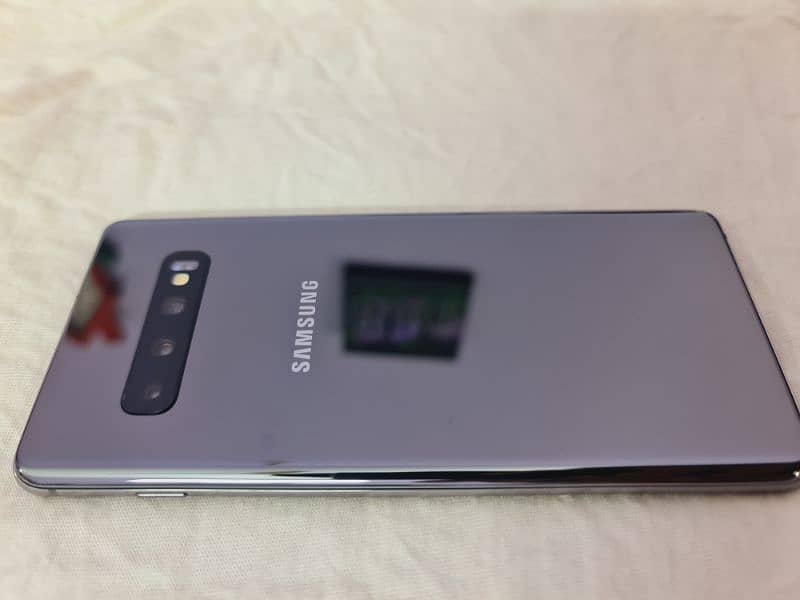 Samsung galaxy s10 plus 14