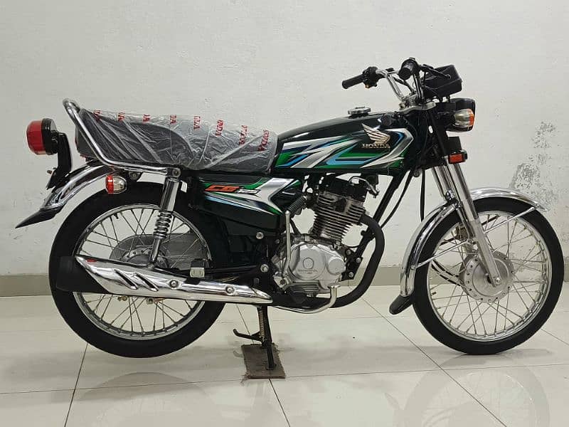 Honda CG 125 2023 Model 3