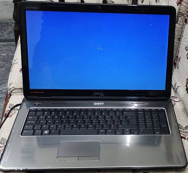 Dell Inspiron 1