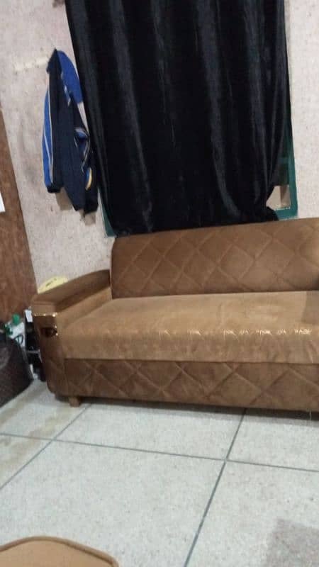 6 seater sofa. . 1