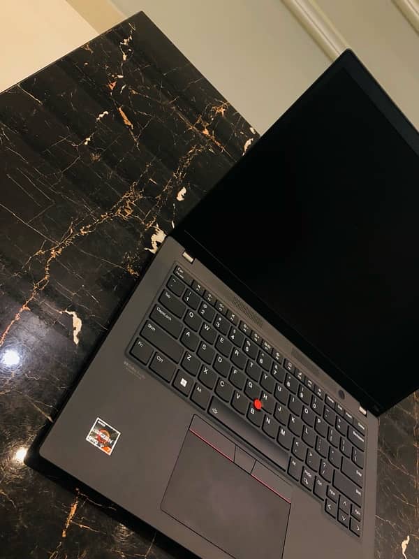 Lenovo ThinkPad T14s (Gen 3) AMD RYZEN 7 Pro 6850U 16 GB RAM 256 GB 6