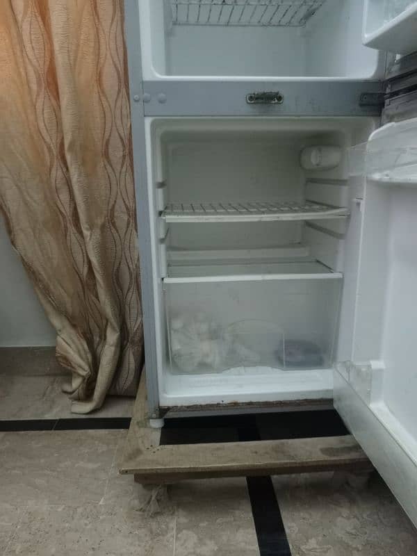 Gaba National Small Refrigerator for Sale 2