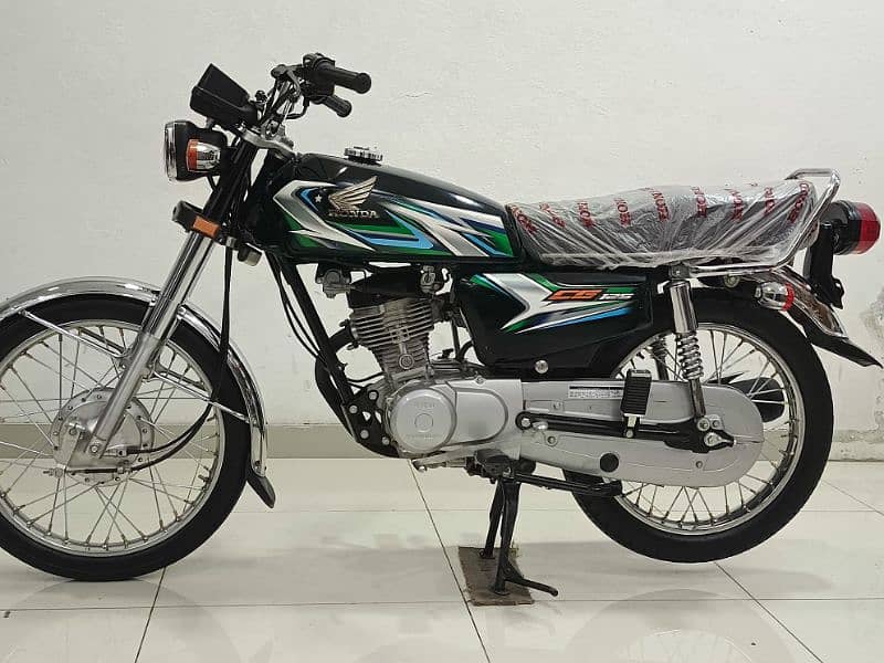 Honda CG 125 2023 Model 2