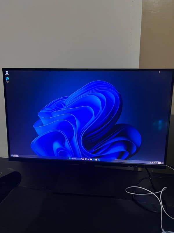 Gaming PC with monitor, desk and table for sale 5