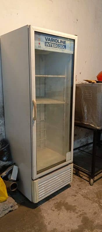 varoiline chiller vizi color freezer , pizza oven ,fast food restaurnt 1