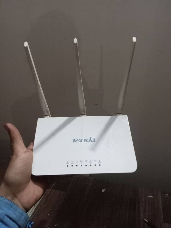 Tender router 3 antenna 2