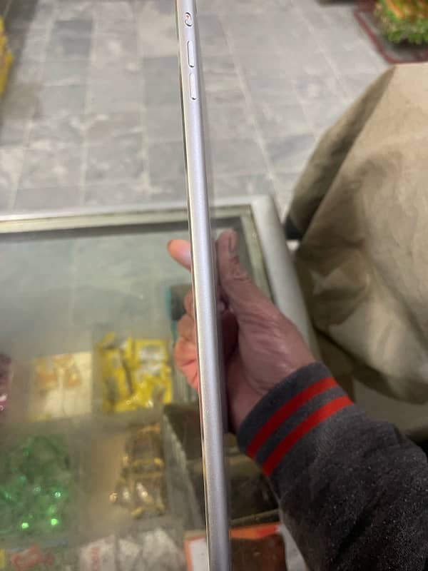 Apple ipad model A1474 3