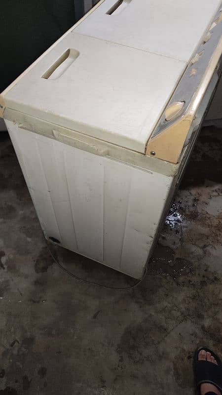 Dawlance washing machine for sale 8