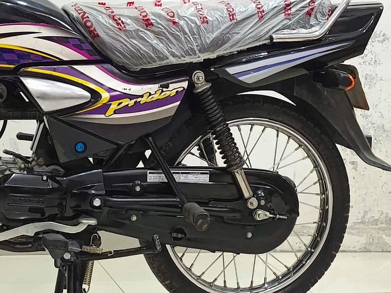 Honda Pridor 2015 Model 6