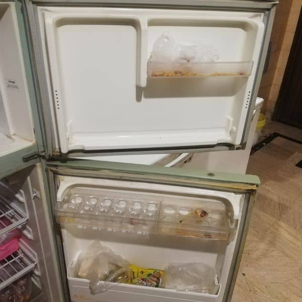 Philips Whirlpool Fridge 0