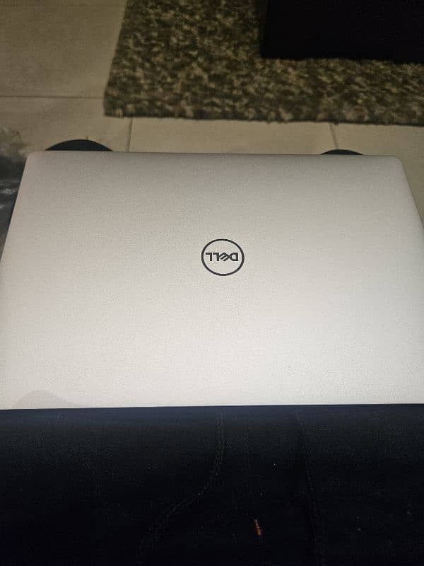 Dell Xps 13 i5 8th generation 1