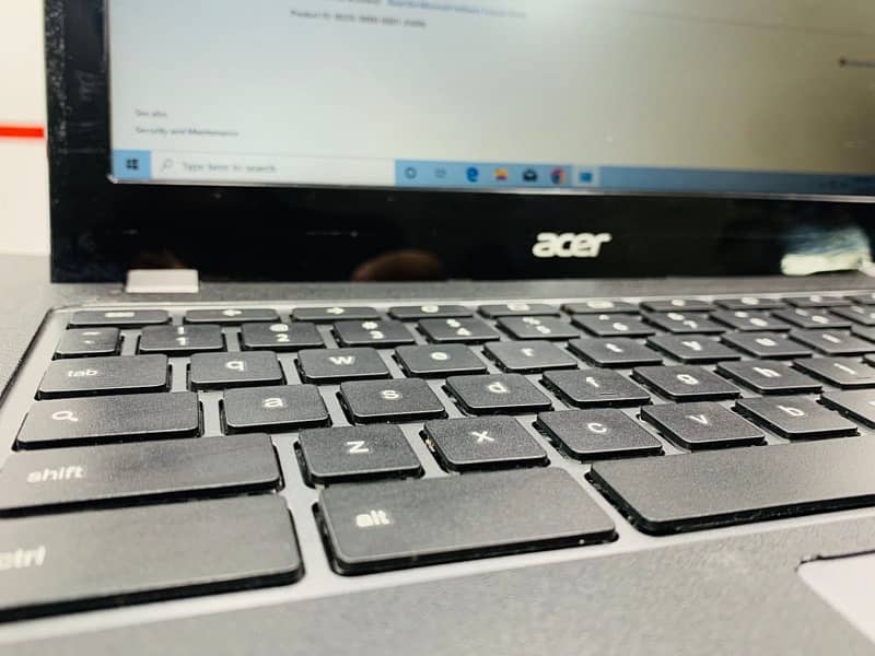 acer C740 4gb 128gb windows laptop 3