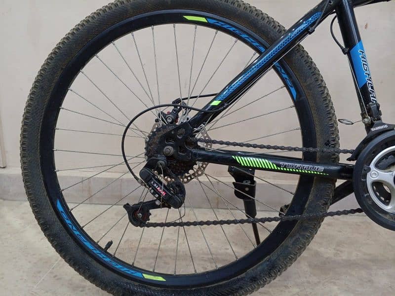 Highland Mountain Bike ( Disc Brakes) or Bicycle 4