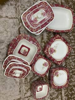 39 pc dinner set