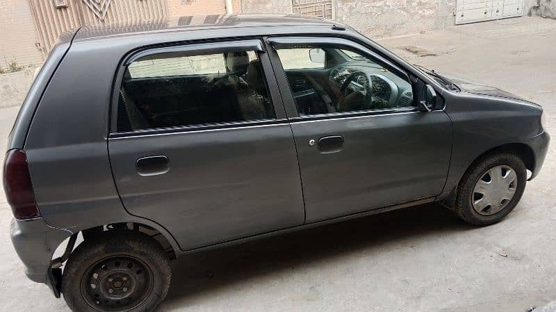 Suzuki Alto 2011 neat no touch no shower no paint 4