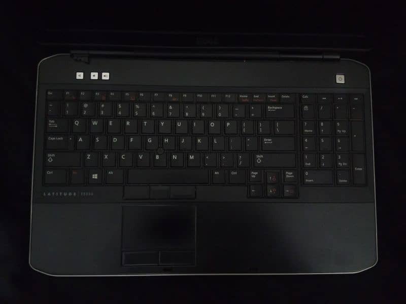 Dell Latitude E5530 1