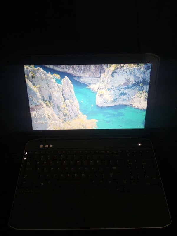 Dell Latitude E5530 2