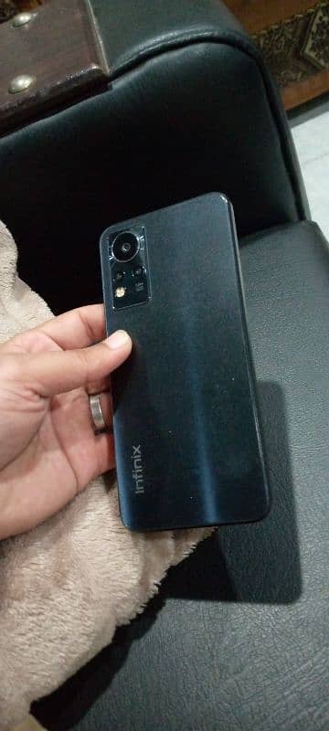 Infinix note 11 4+2/128 2