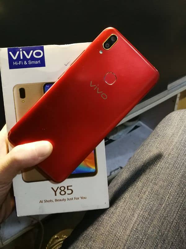 Vivo Y85 box pack 4/64 pta approved 3 colors stock available 0