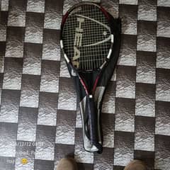 tennis racket