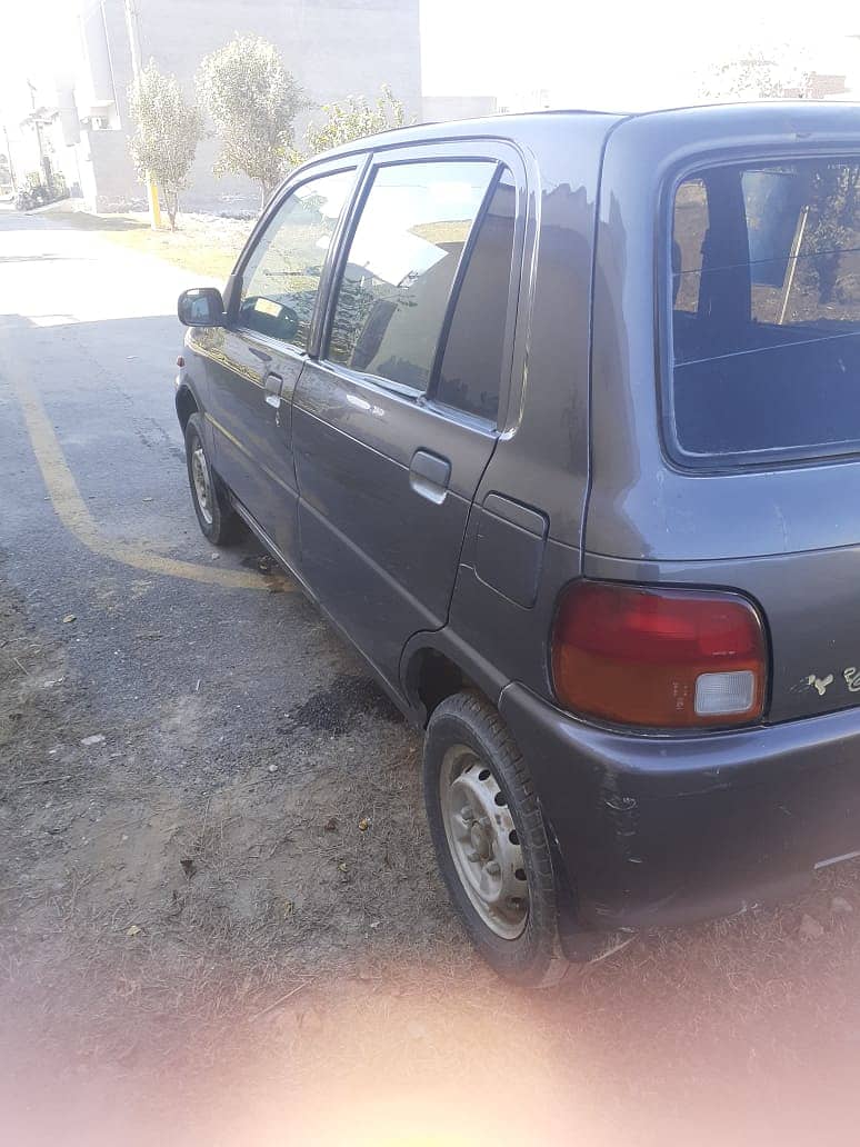 Daihatsu Cuore 2009 1