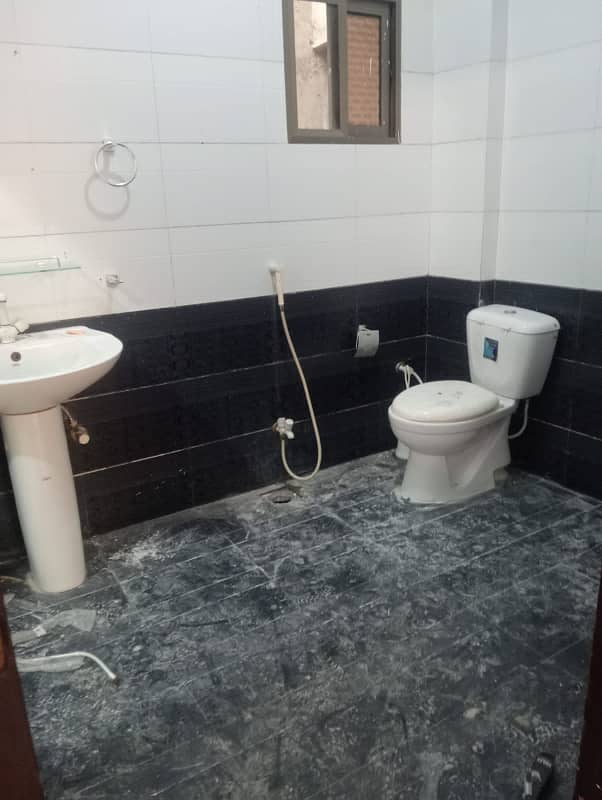 Brand 3 Bed DD flat 4rth floor with lift in DHA phase 6 rahat commr 8