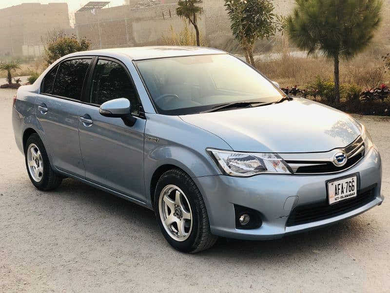 Toyota Corolla Axio 2014 3