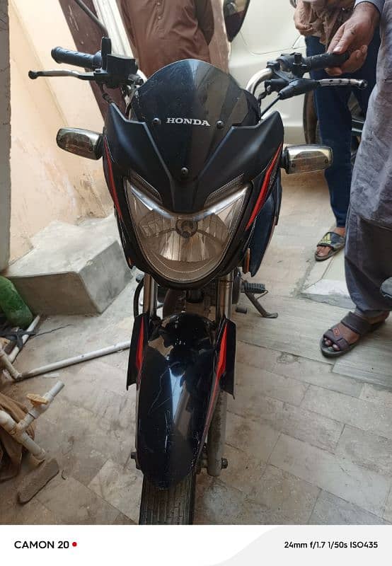 Honda CB 150 Karachi number model 2020 paper complete condition 10 by 2