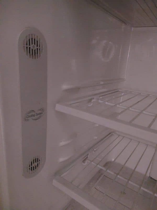 imported no frost LG fridge 8