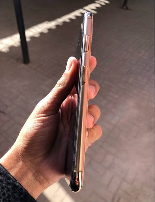 IPhone xs max dual physical PTA 1