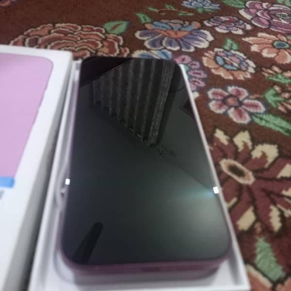 iPhone 16 jv 128 gb pink colour only 1 week use 2